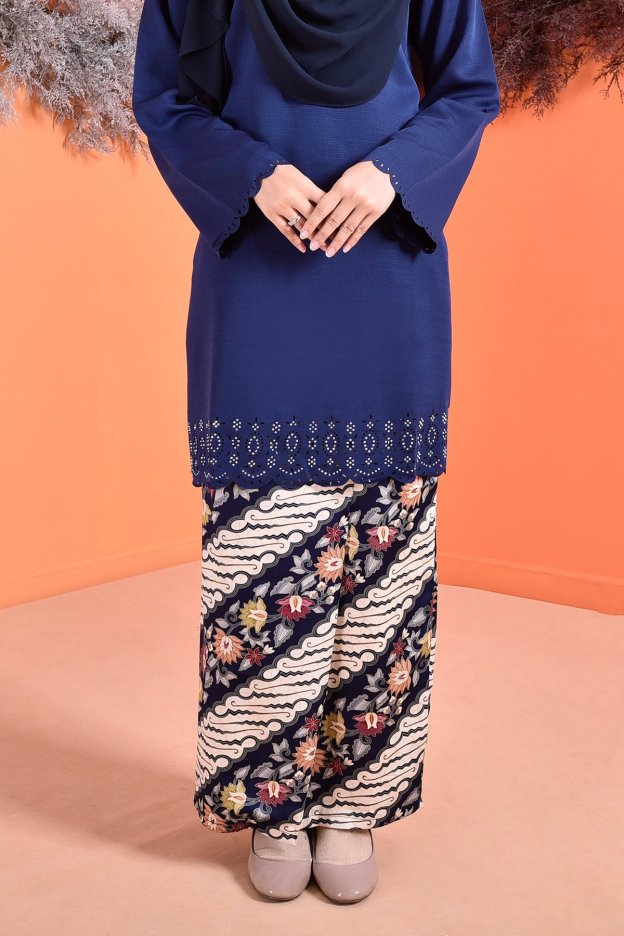 Baju Kurung Batik Nadelle - Blue