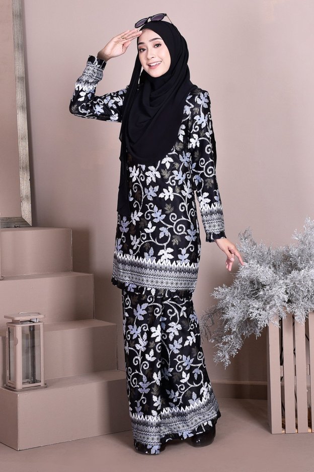 Baju Kurung Batik Nadia - Silvermoon