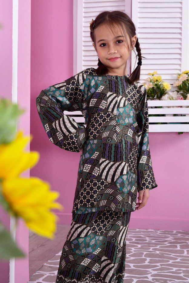 Baju Kurung Batik Najjah Kids- Green