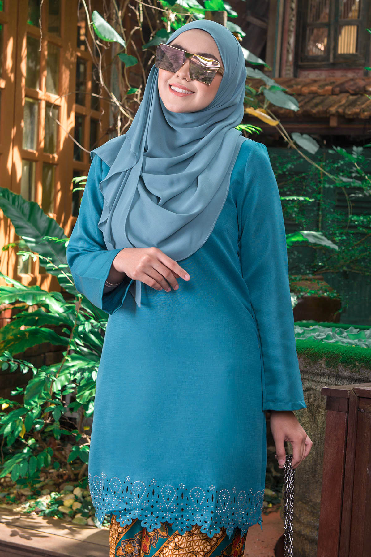 Baju Kurung Batik Lasercut Narnia - Teal