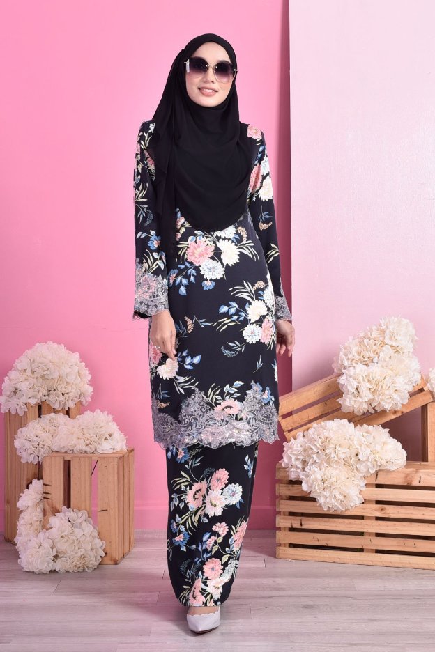 Baju Kurung Lace Damia - Black