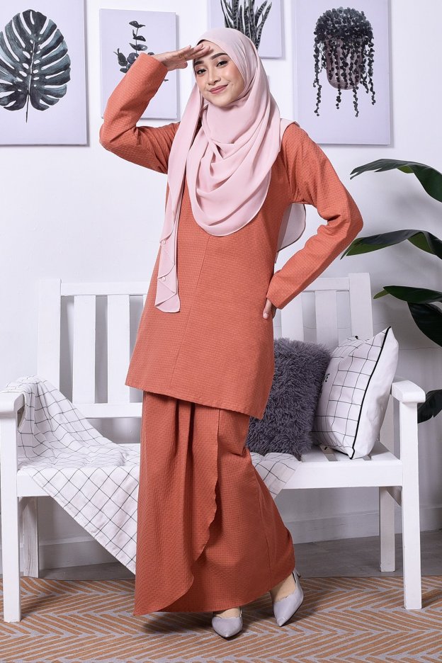 Baju Kurung Moden Riau Dila - Sunny Orange