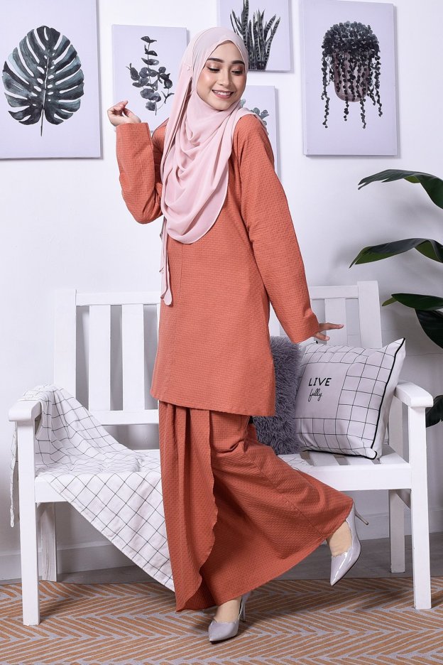 Baju Kurung Moden Riau Dila - Sunny Orange