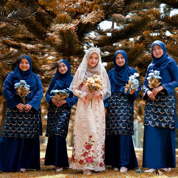 Baju Kurung Lace Sequin Jayne - Majestic Blue