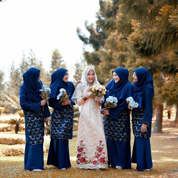 Baju Kurung Lace Sequin Jayne - Majestic Blue