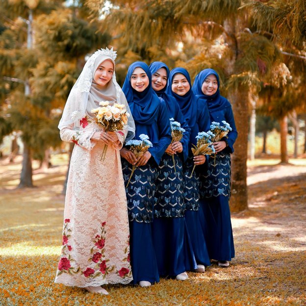 Baju Kurung Lace Sequin Jayne - Majestic Blue