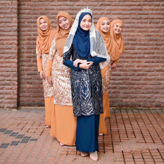 Baju Kurung Lace Sequin Jazlyn - Majestic Blue
