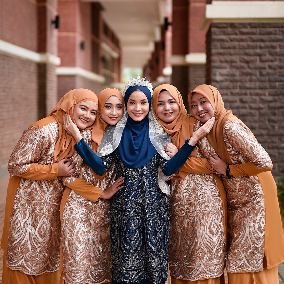 Baju Kurung Lace Sequin Jazlyn - Majestic Blue