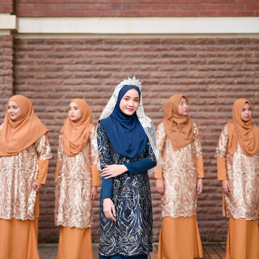 Baju Kurung Lace Sequin Jazlyn - Cherry Red