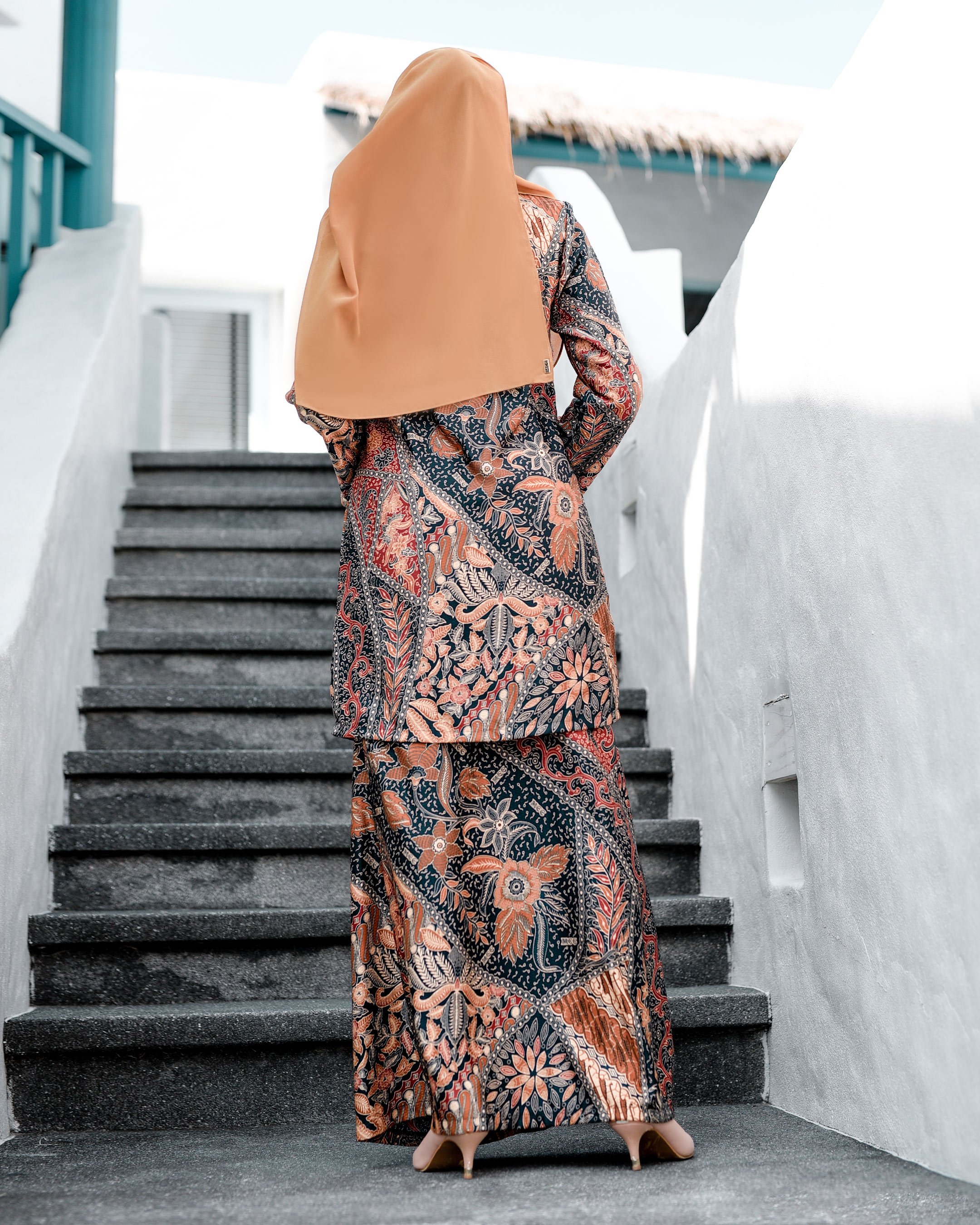 Baju Kurung Kedah Batik Dobby Aimi - Dark Tangerine