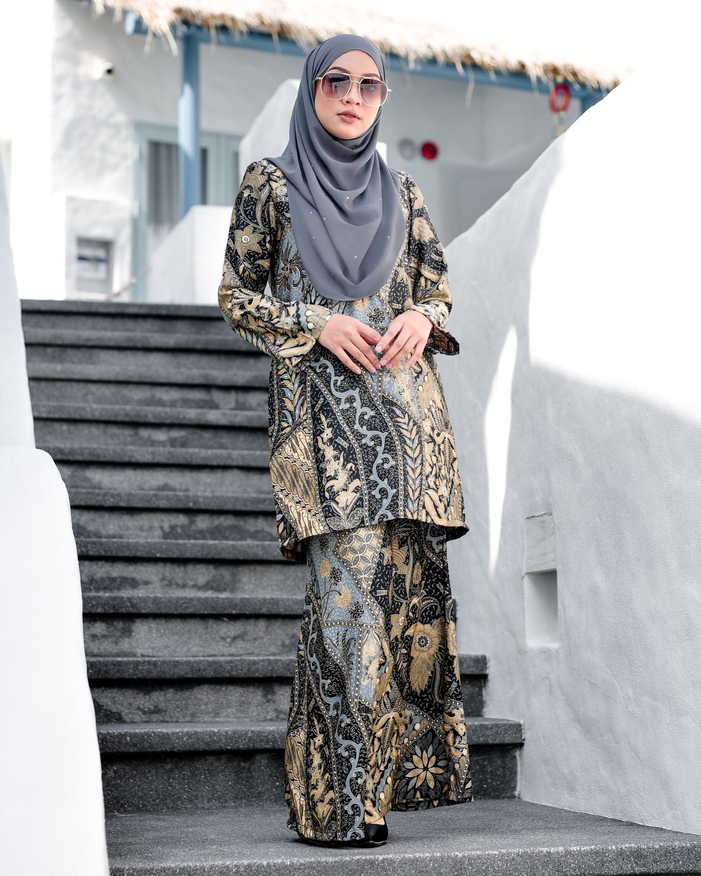Baju Kurung Kedah Batik Dobby Aimi - Golden Blue