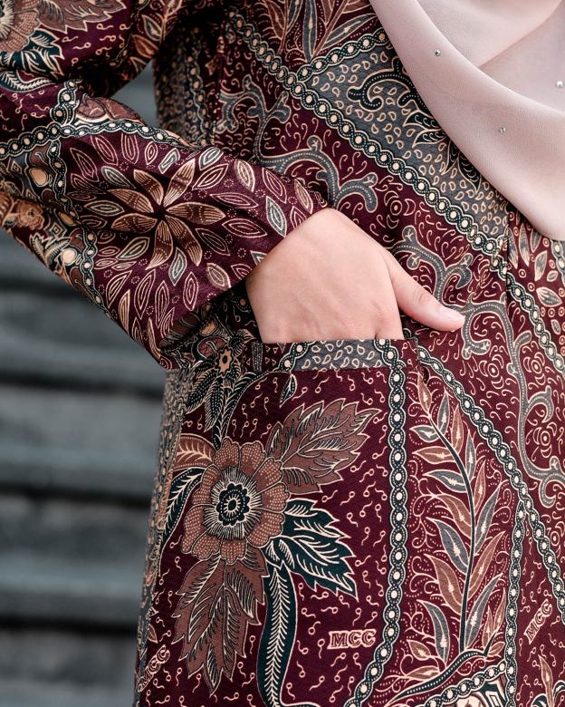 Baju Kurung Kedah Batik Dobby Aimi - Spice Brown