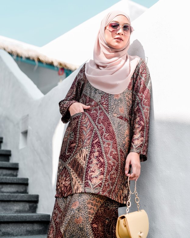 Baju Kurung Kedah Batik Dobby Aimi - Spice Brown