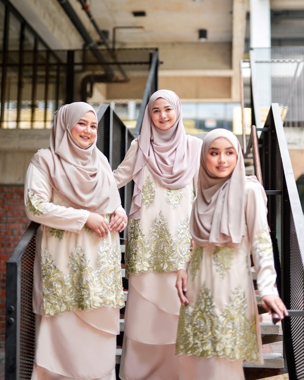 Baju Kurung Lace Abella - Olive Cremeo