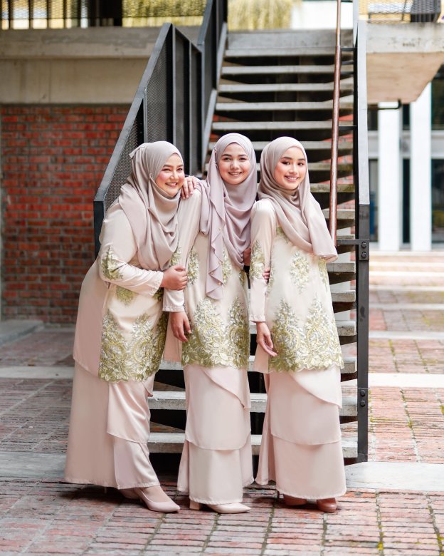 Baju Kurung Lace Abella - Midnight Blue