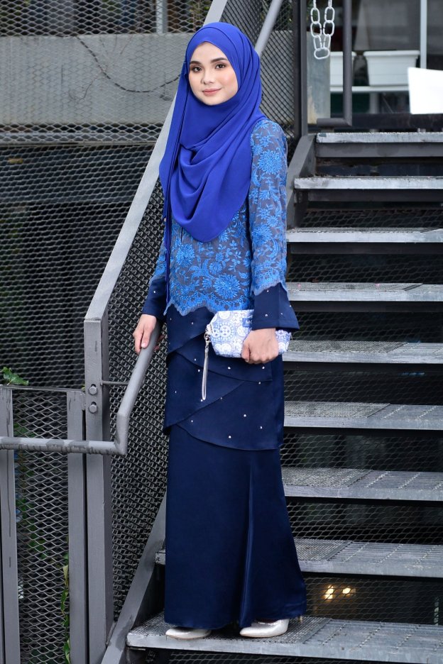 Baju Kurung Lace Clemence - Avery Blue