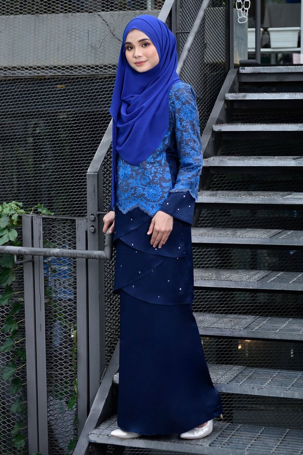 Baju Kurung Lace Clemence - Avery Blue