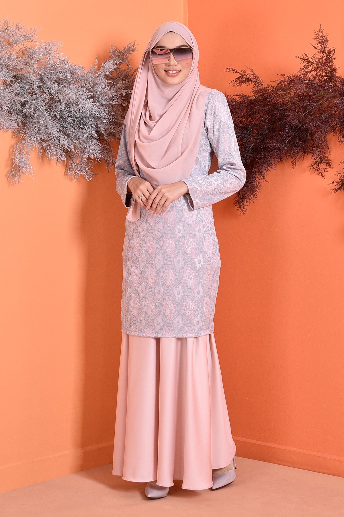 Baju Kurung Lace Grayce - Peach