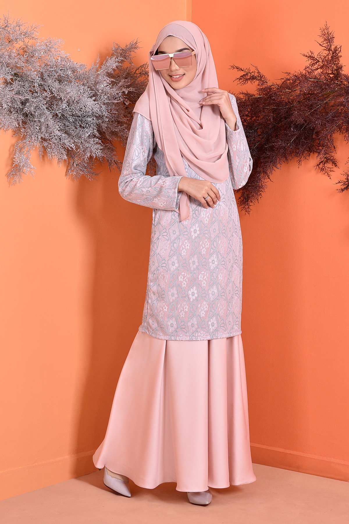 Baju Kurung Lace Grayce - Peach