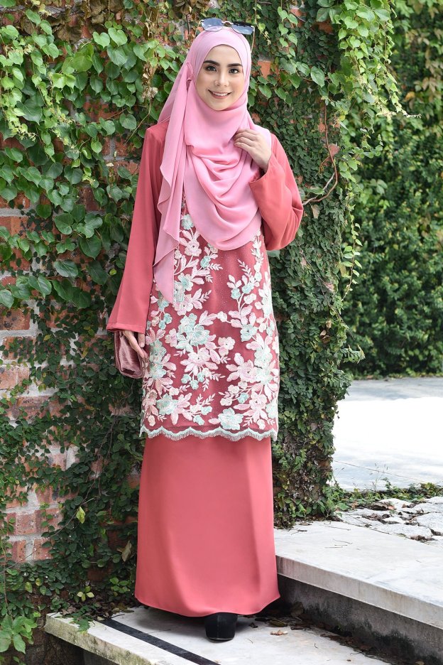 Baju Kurung Lace Leonore - Apricot