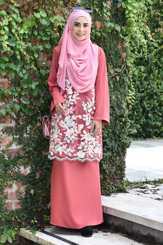 Baju Kurung Lace Leonore - Apricot