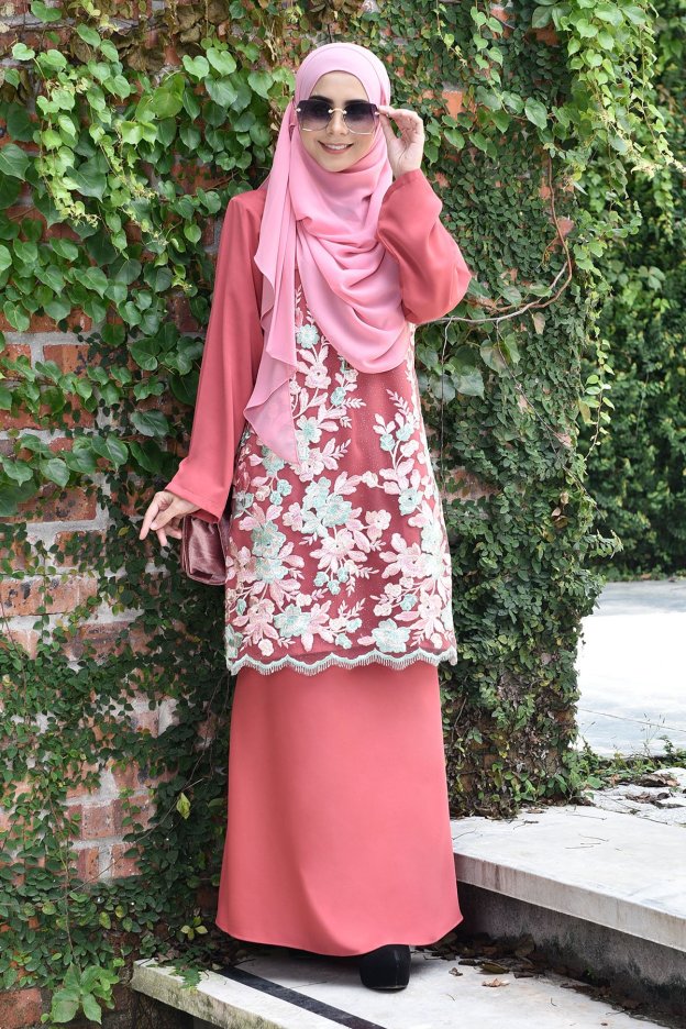 Baju Kurung Lace Leonore - Apricot