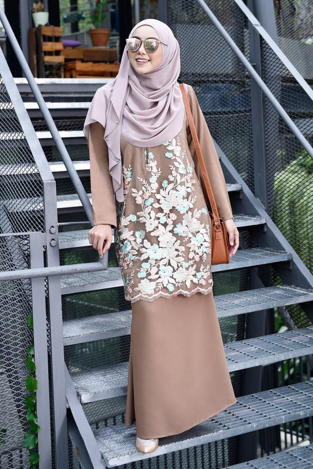 Baju Kurung Lace Leonore - Cavendish Brown