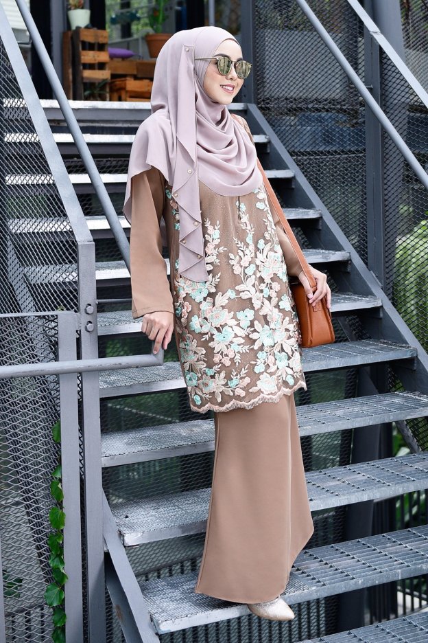 Baju Kurung Lace Leonore - Cavendish Brown