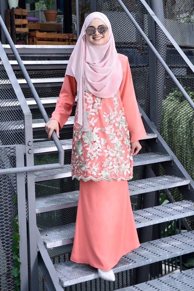 Baju Kurung Lace Leonore - Coralette