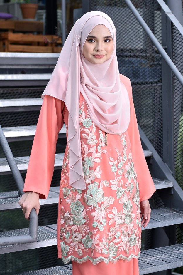 Baju Kurung Lace Leonore - Coralette