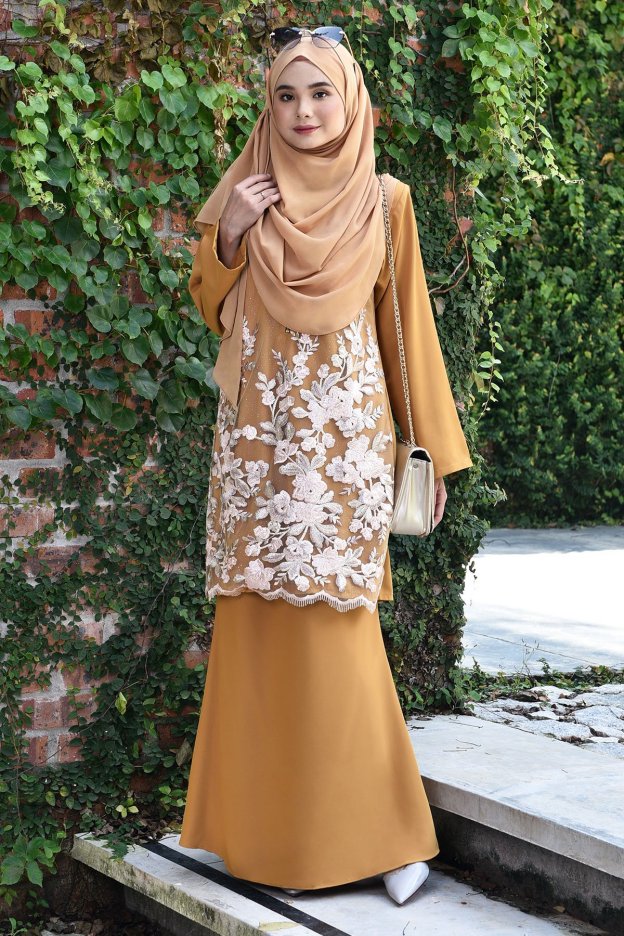 Baju Kurung Lace Leonore - Gold Coast