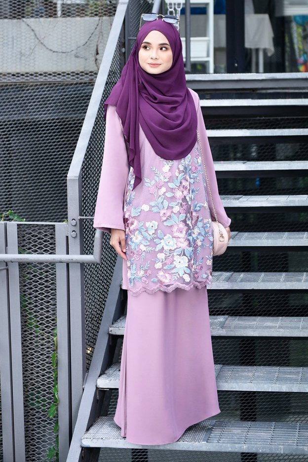 Baju Kurung Lace Leonore - Lavender