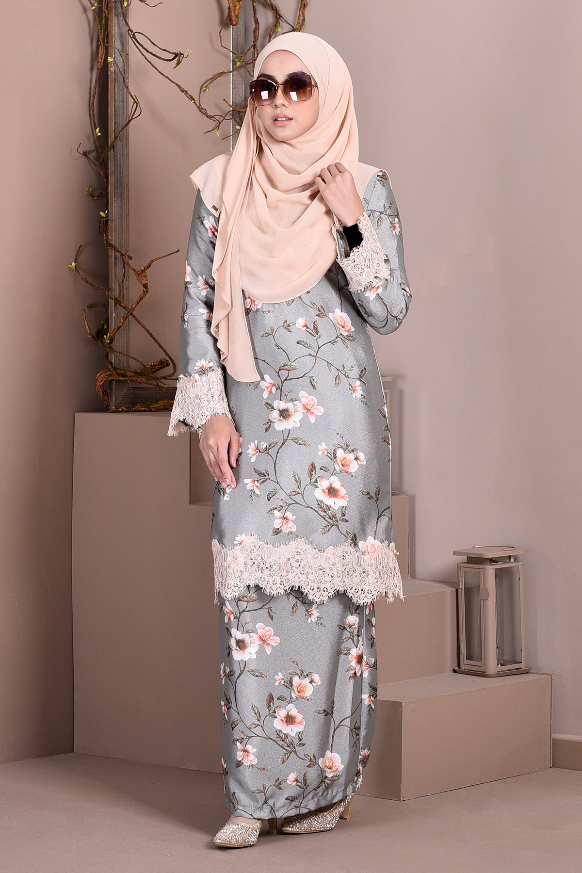 Baju Kurung Lace Madame Sara - Moss Green
