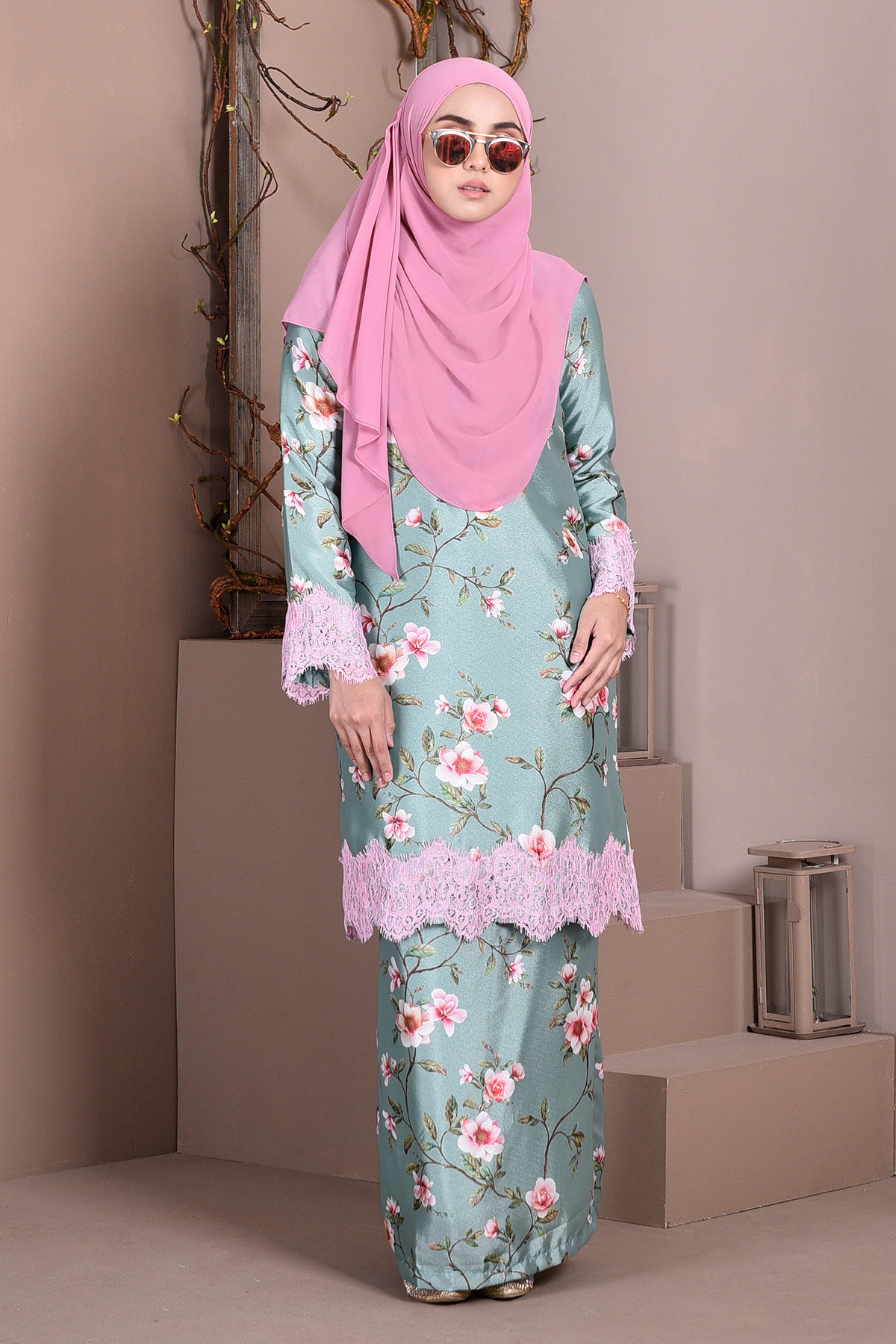 Baju Kurung Lace Madame Sara - Sea Green