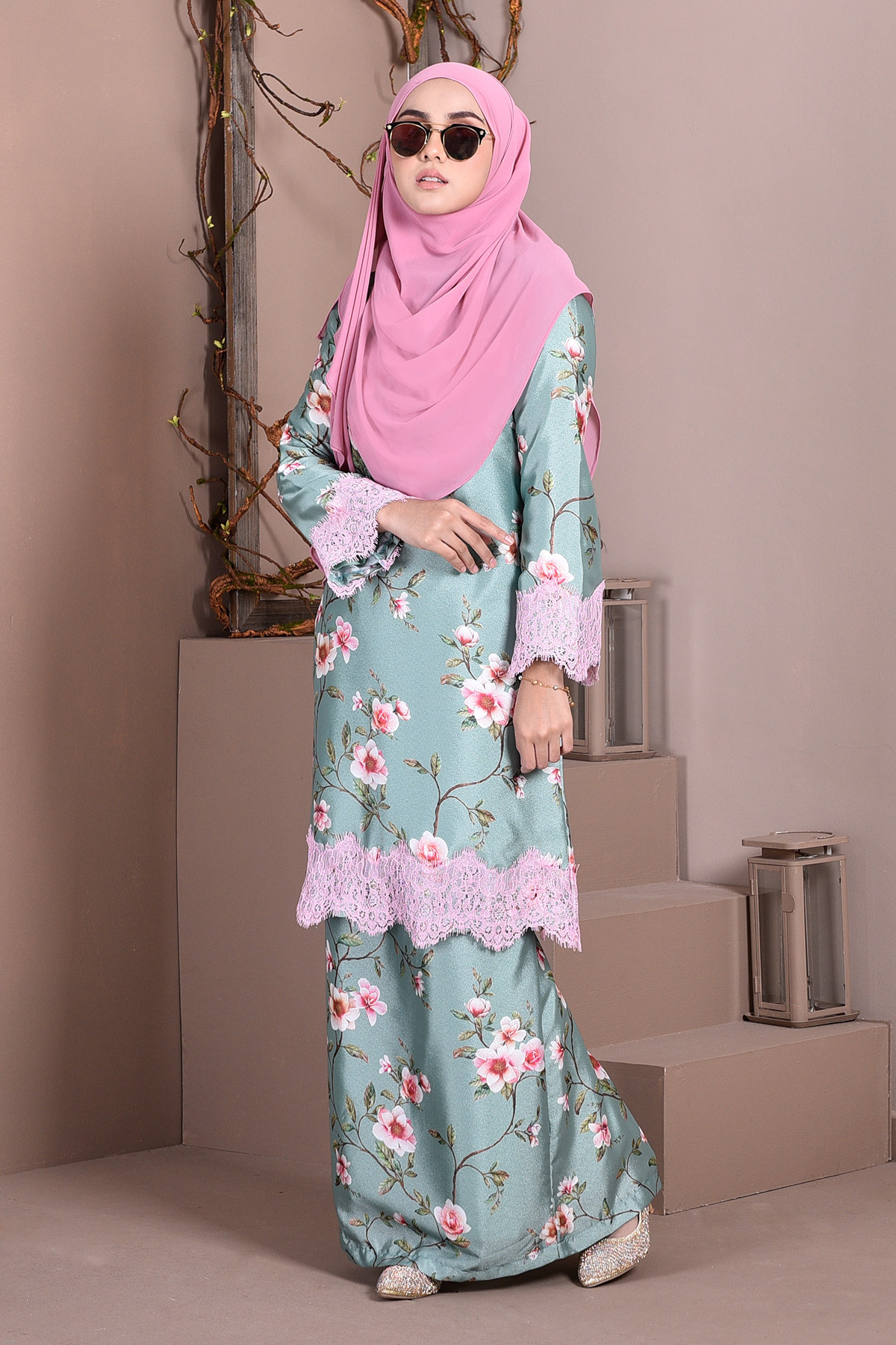 Baju Kurung Lace Madame Sara - Sea Green
