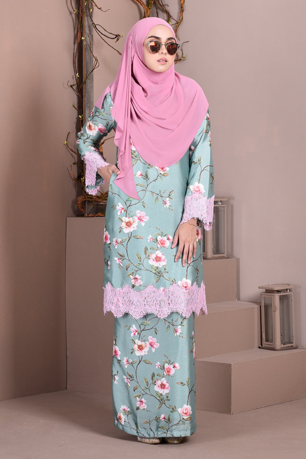 Baju Kurung Lace Madame Sara - Sea Green