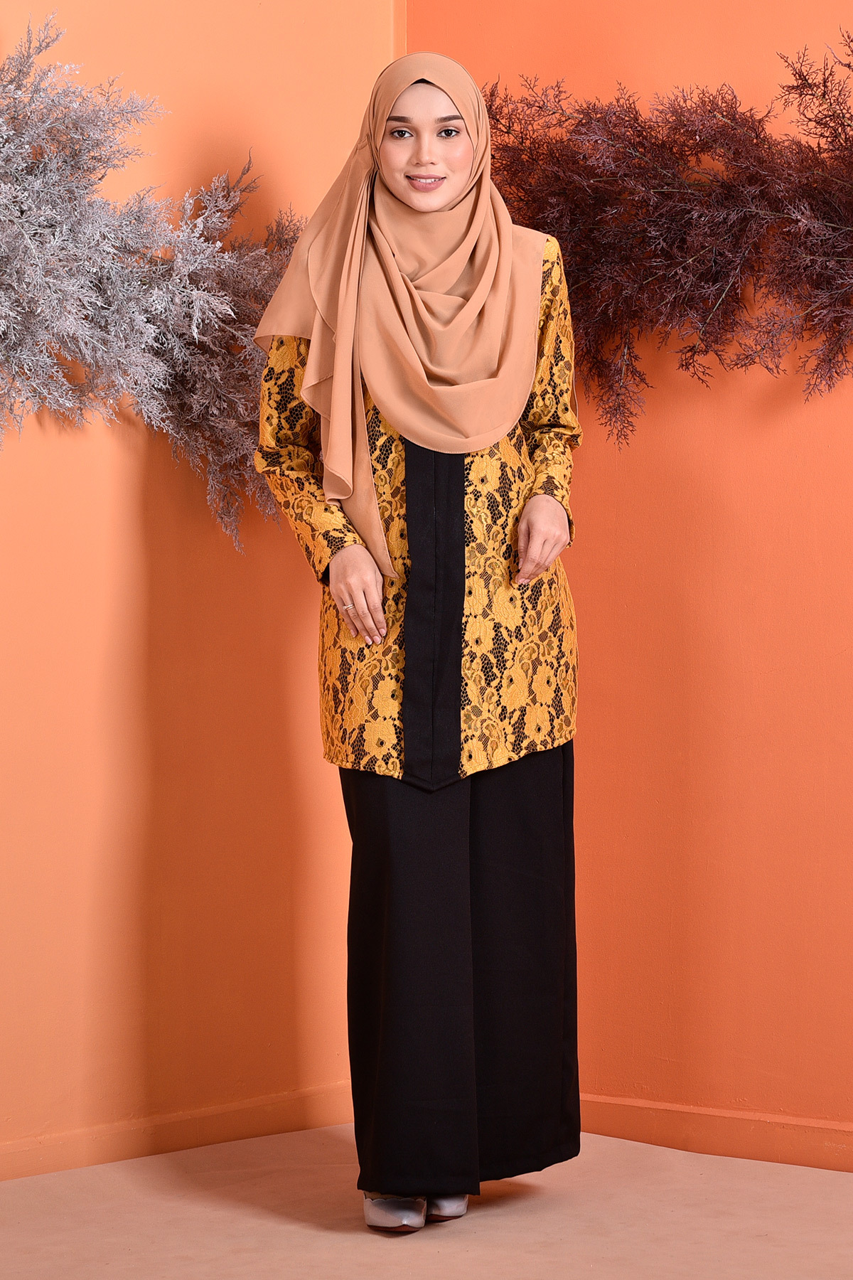 Baju Kebarung Lace Marissa - Pitch Black