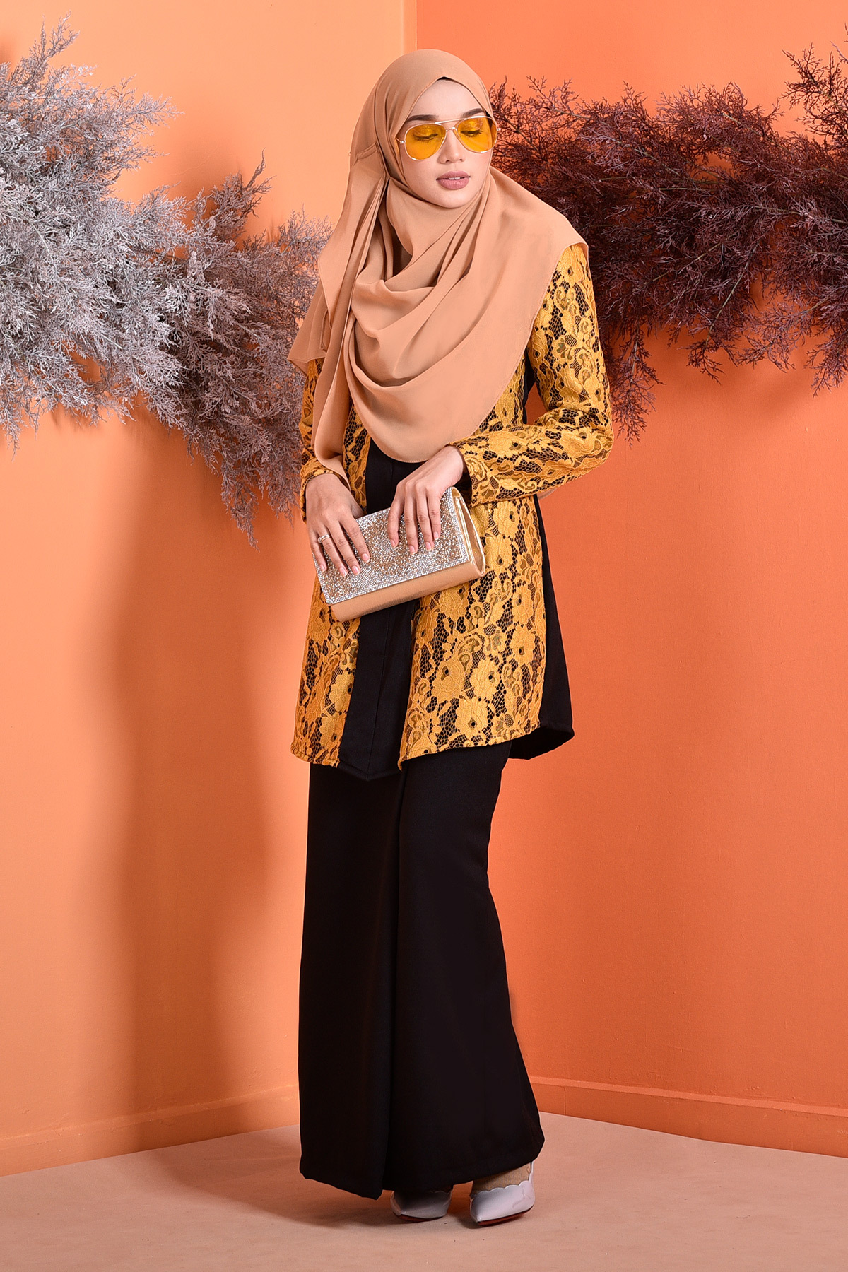 Baju Kebarung Lace Marissa - Pitch Black