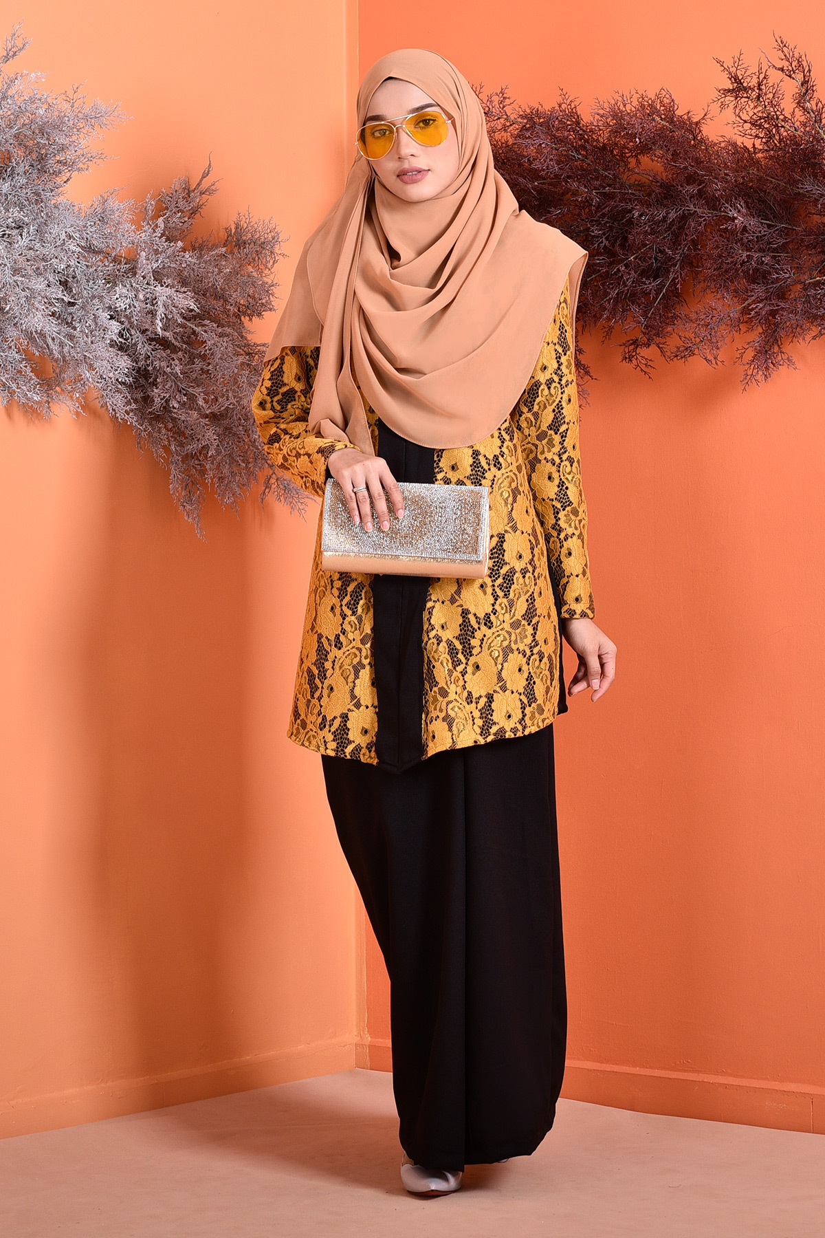 Baju Kebarung Lace Marissa - Pitch Black