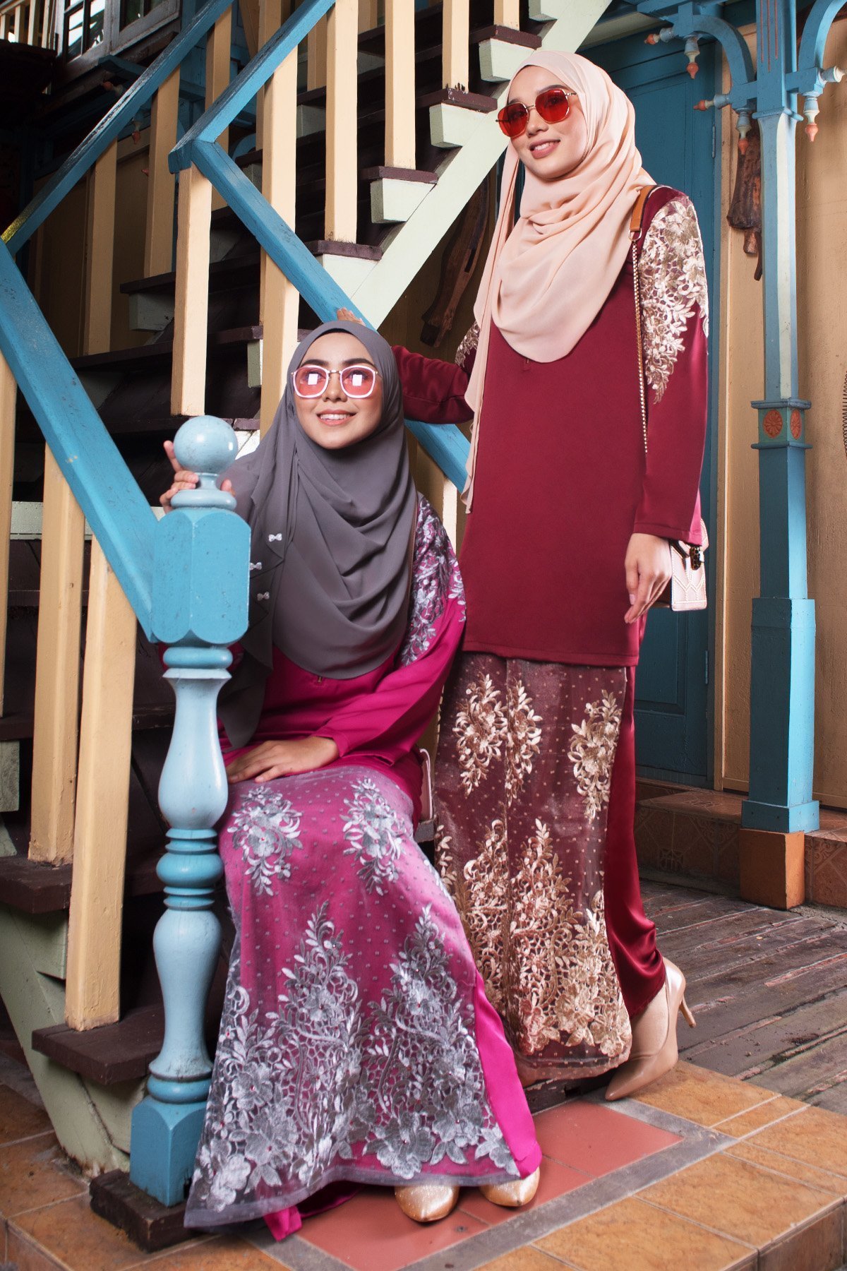 Baju Kurung Lace Mathilde - Mahogany Red