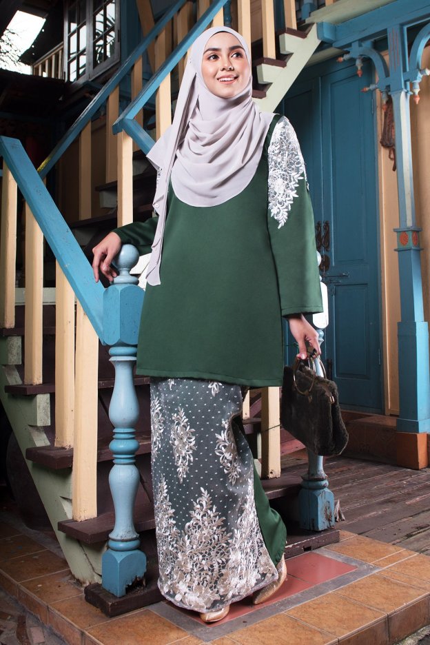 Baju Kurung Lace Mathilde - Forest Green