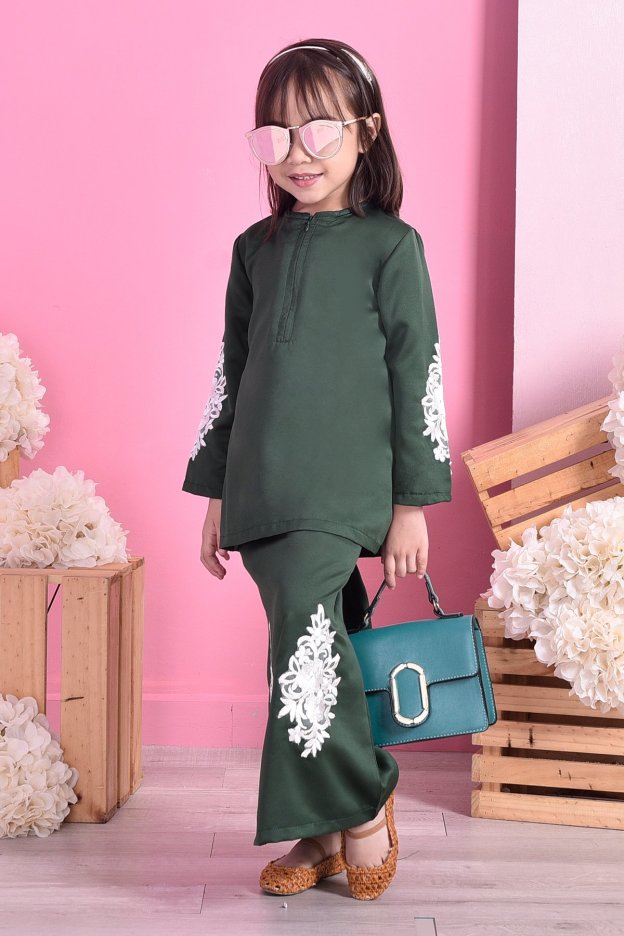 Baju Kurung Lace Mathilde Kids - Forest Green