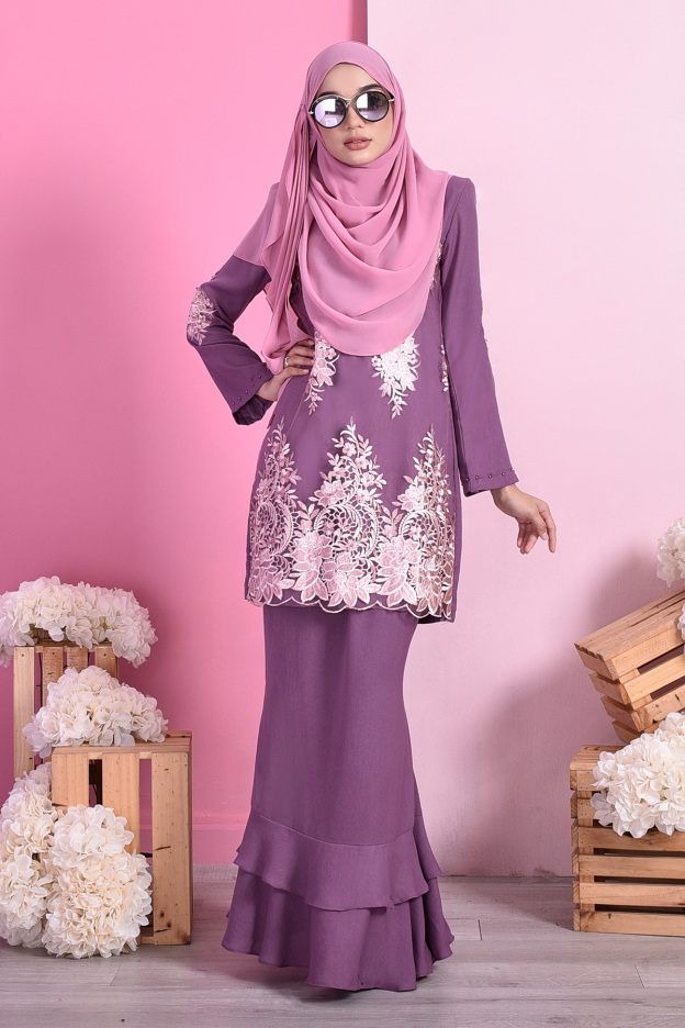Baju Kurung Lace Dominique - Lavender Purple