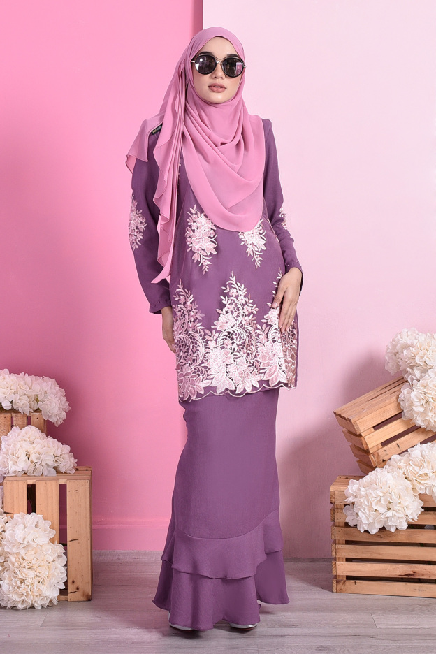 Baju Kurung Lace Dominique - Lavender Purple