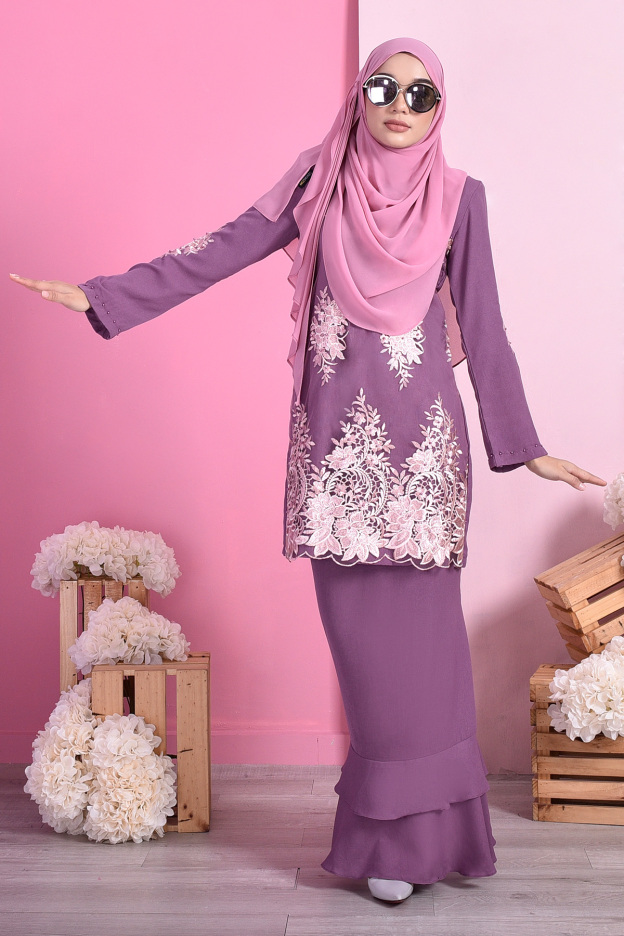 Baju Kurung Lace Dominique - Lavender Purple