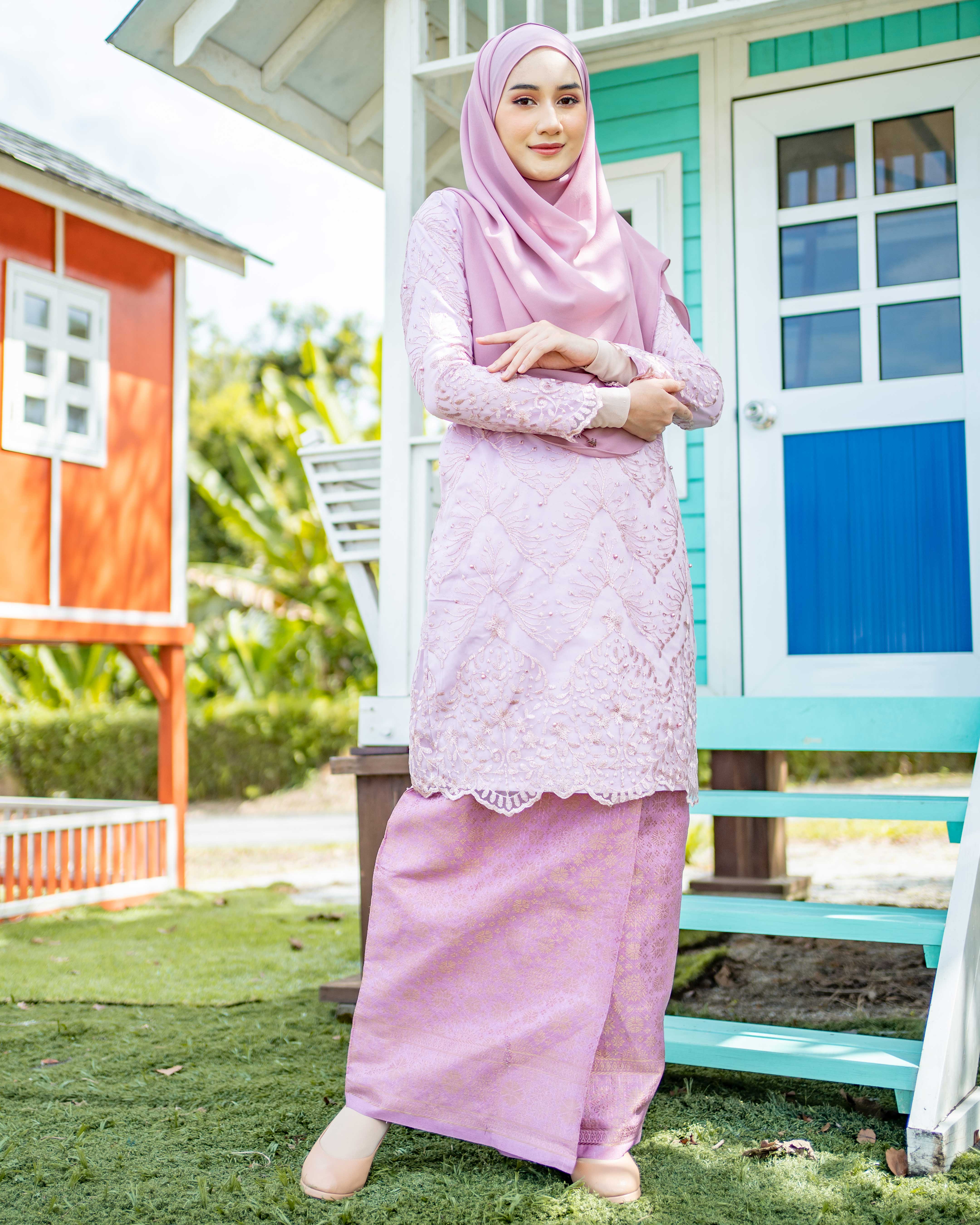 Baju Kurung Songket Lace Ruzita Blossom Pink – MCC Lifestyle
