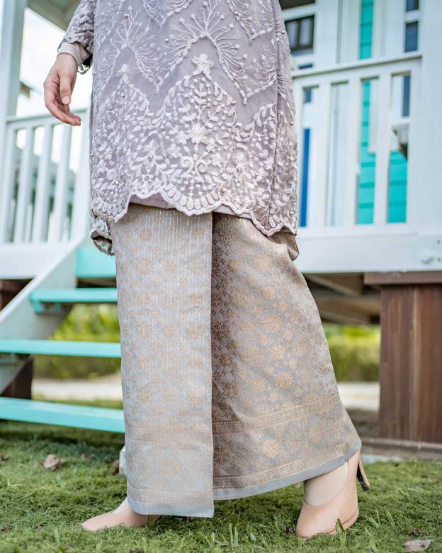 Baju Kurung Songket Lace Ruzita - Stoned Grey