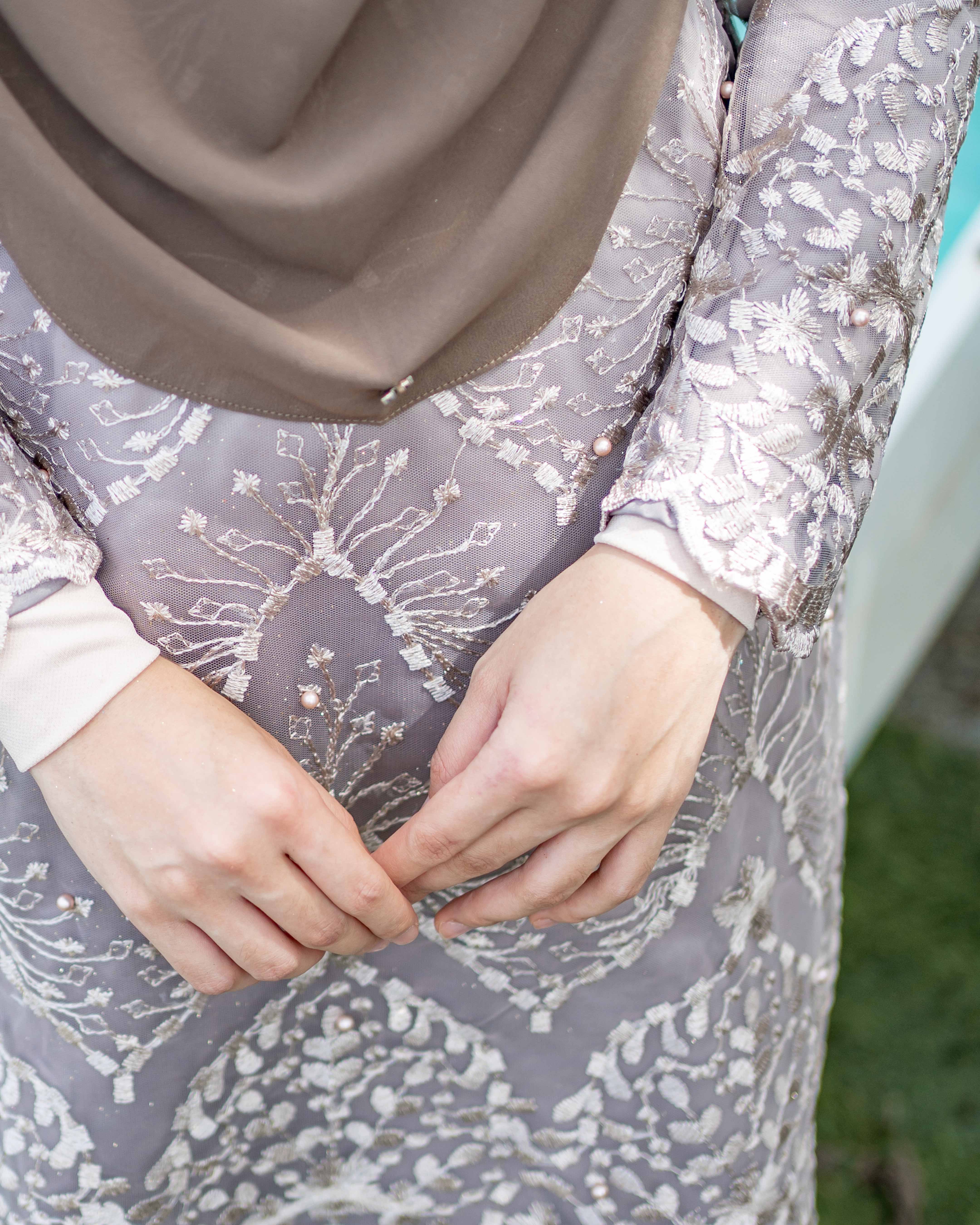 Baju Kurung Songket Lace Ruzita - Stoned Grey