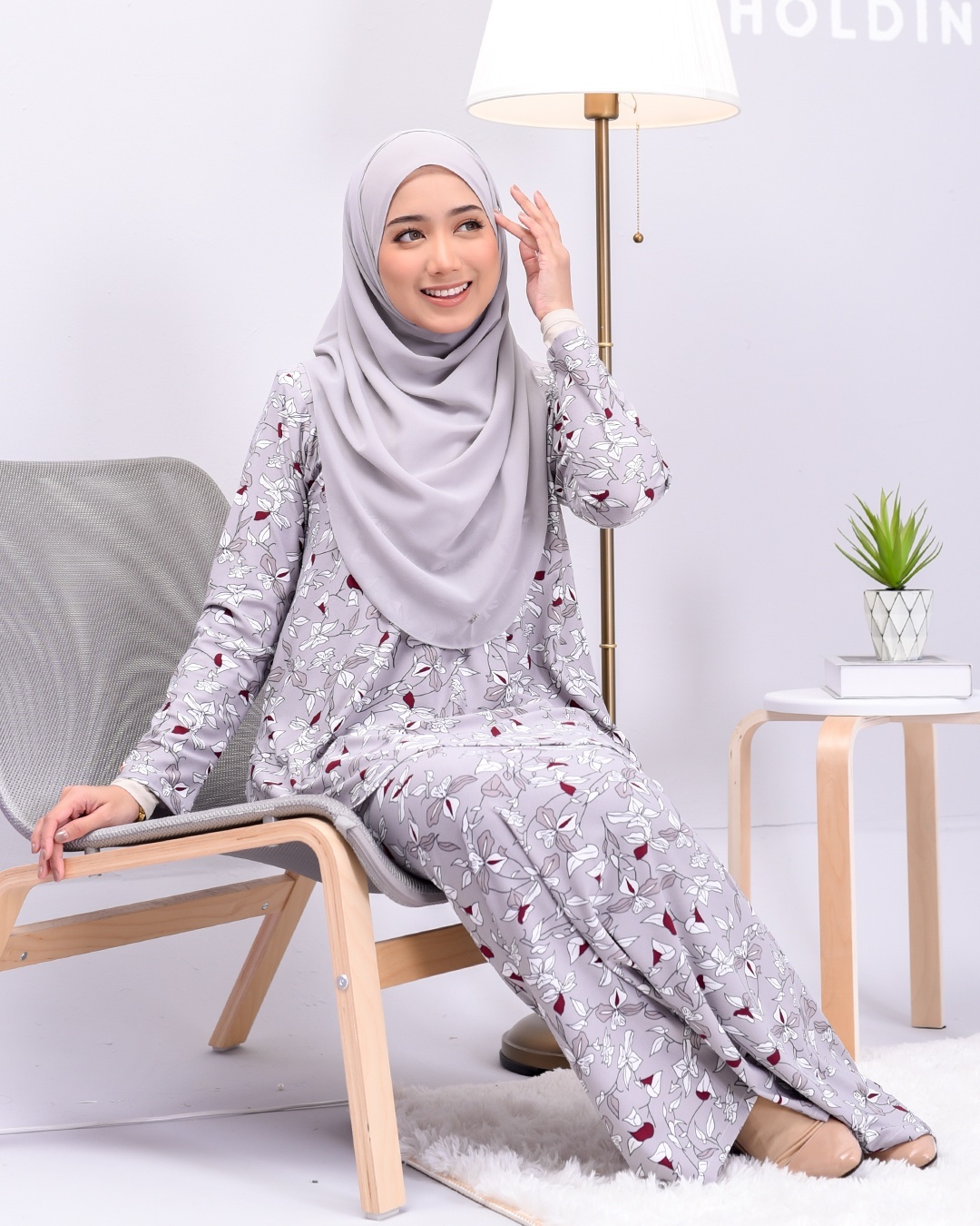 Baju Kurung Lola Printed - Grey Aquilegia