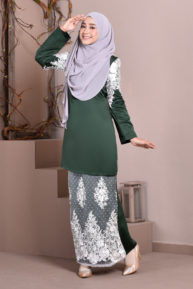Baju Kurung Lace Mathilde - Forest Green